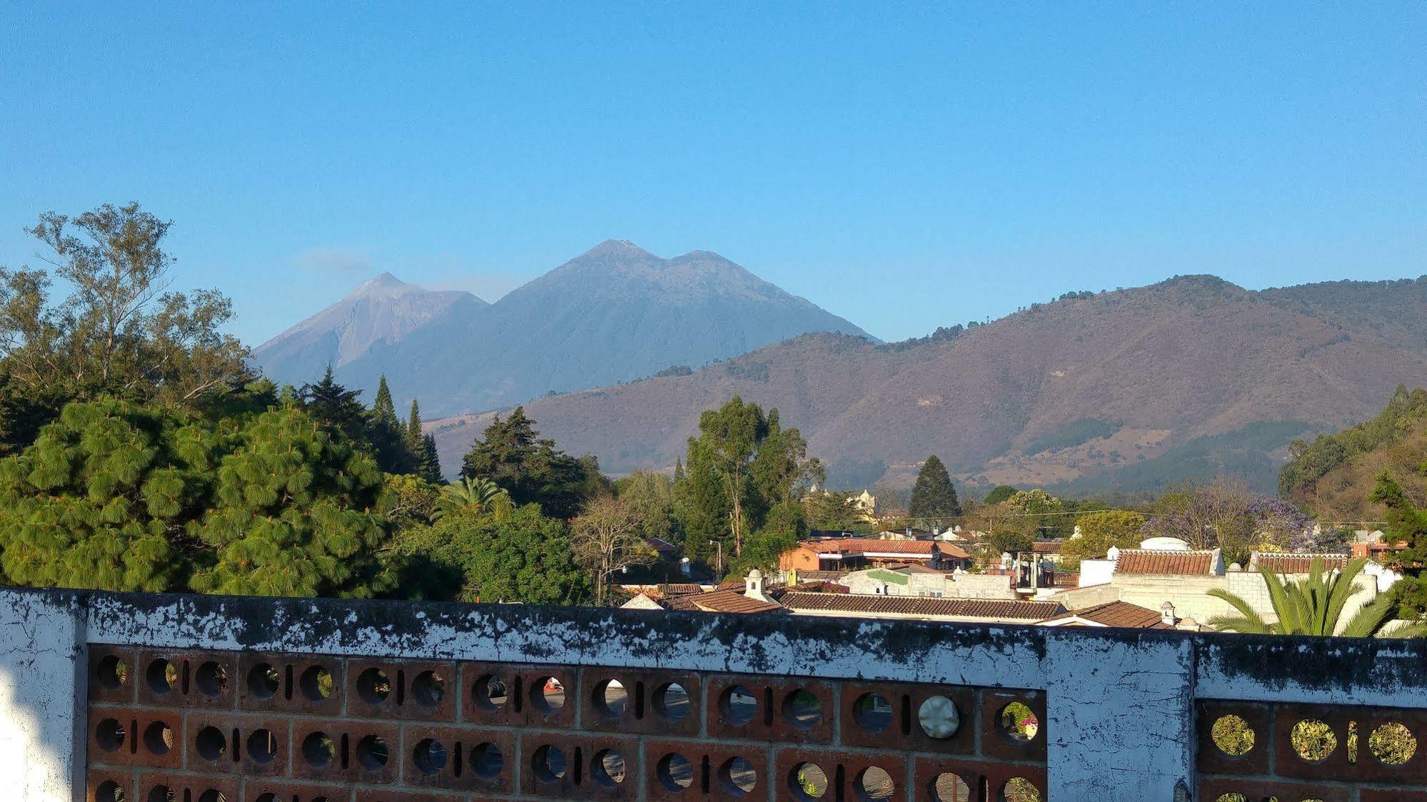 Ixkanul Antigua Hotel Kültér fotó